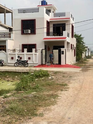 6 BHK Independent House For Rent in Uattardhona
