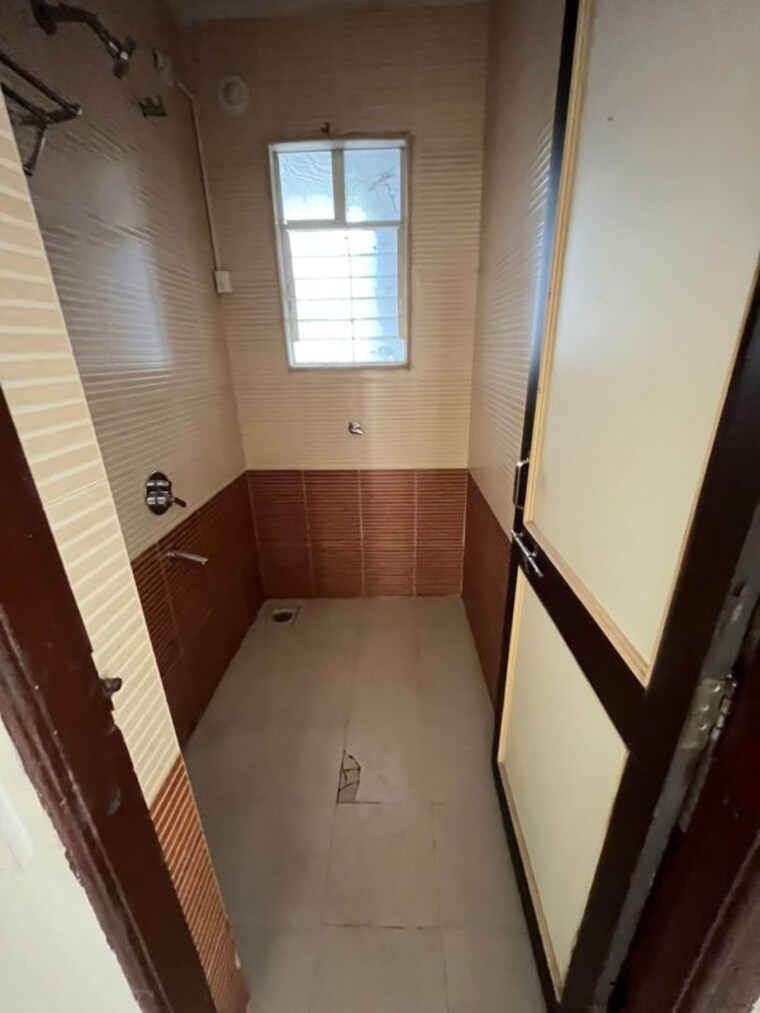 Bathroom, kothrud 1 Bedroom 550 Sq.Ft. Apartment In Kothrud Pune 9939736