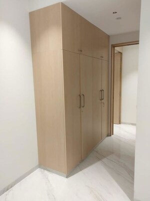 Room in 3 BHK Apartment at Lodha The World Towers World One Tier 2, Worli – for Rent