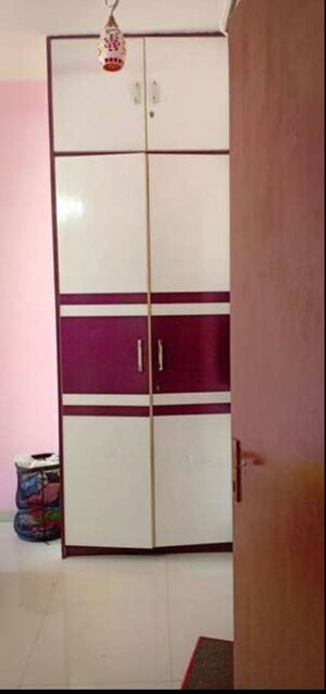 Room in 1 BHK Apartment at Vasant Fiona, Pokhran Road No Two – for Rent