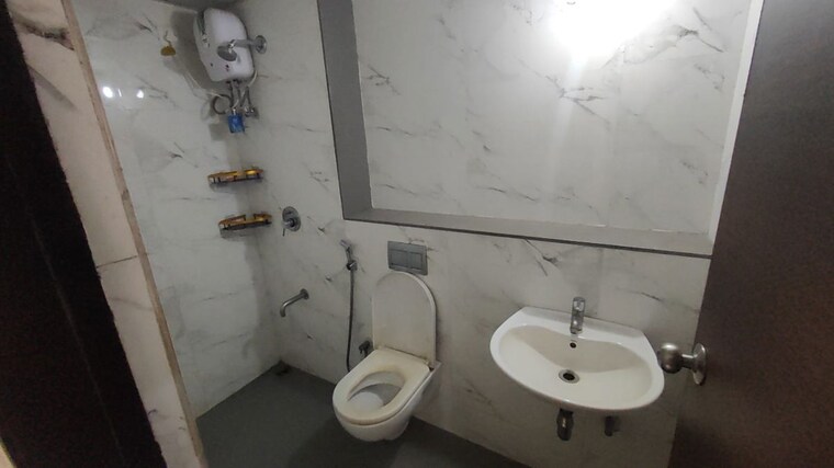 Bathroom, lodha-palava-city 3 Bedroom 1000 Sq.Ft. Apartment In Dombivli East Thane 9939760