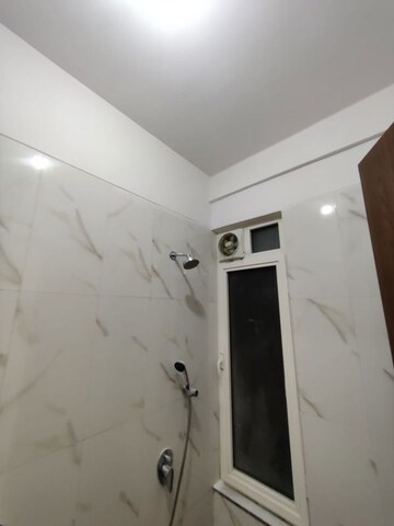  2 BHK Apartment at Omkar Alta Monte, Malad East – for Rent