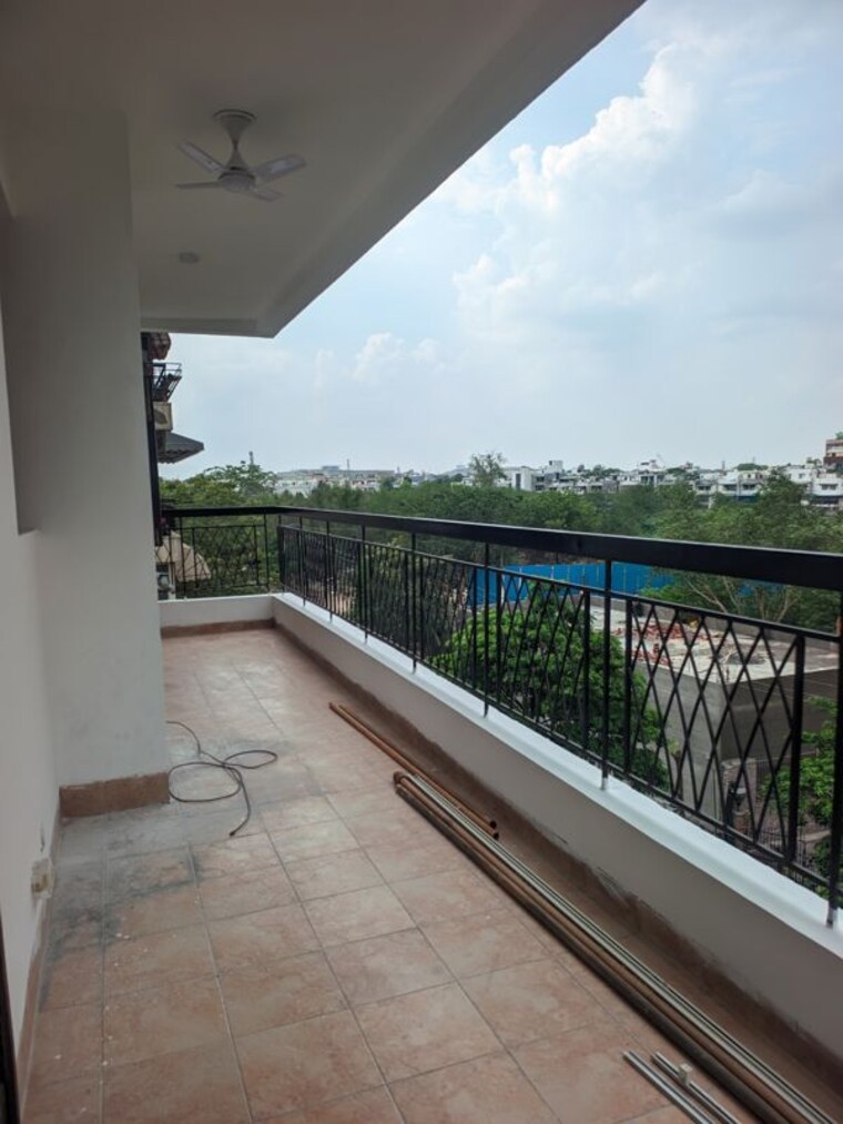 Balcony, eros-kenwood-tower 4 Bedroom 2107 Sq.Ft. Apartment In Sector 39 Faridabad 9939767