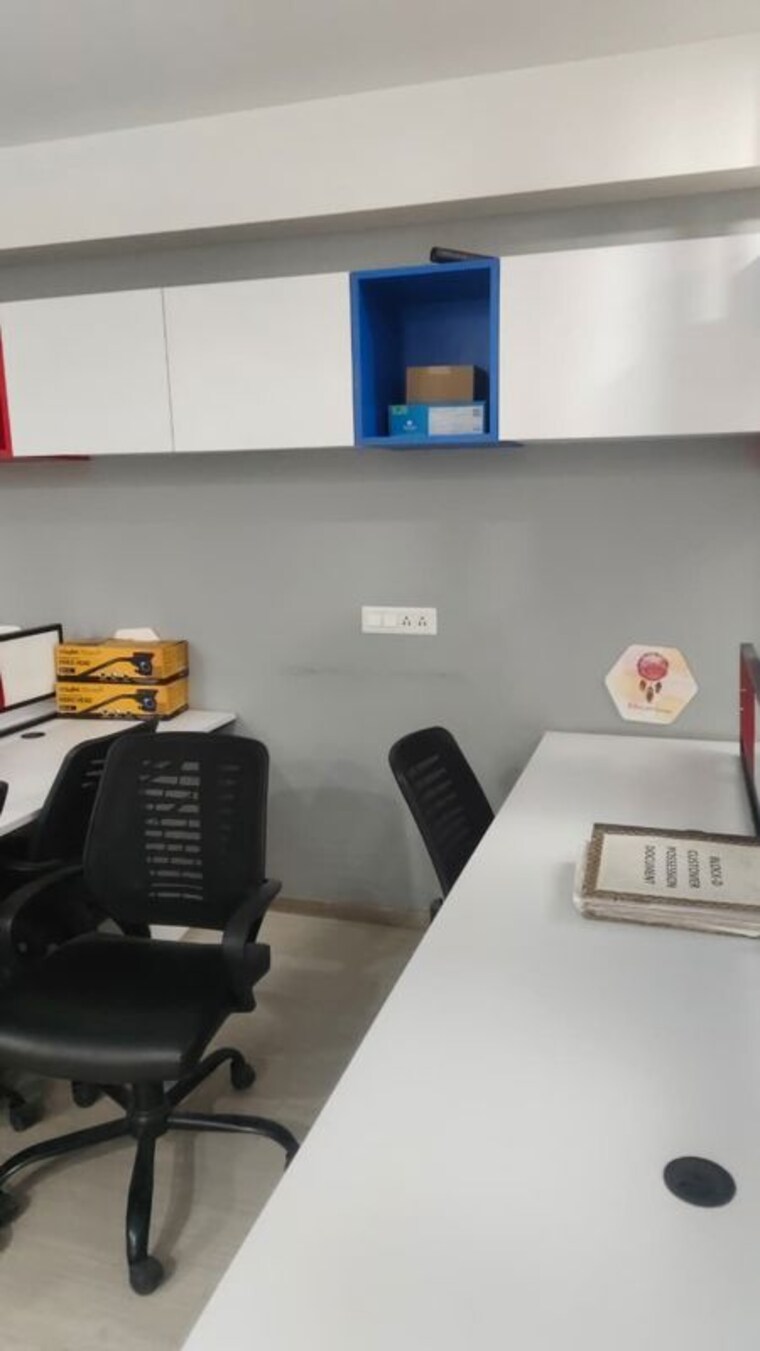 Team Area, bopal Commercial Office Space 1050 Sq.Ft. In Bopal Ahmedabad 9939790