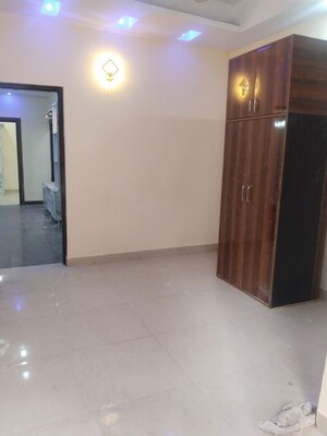 Room in 2 BHK Builder Floor at Indirapuram Gyan Khand 4 – for Rent