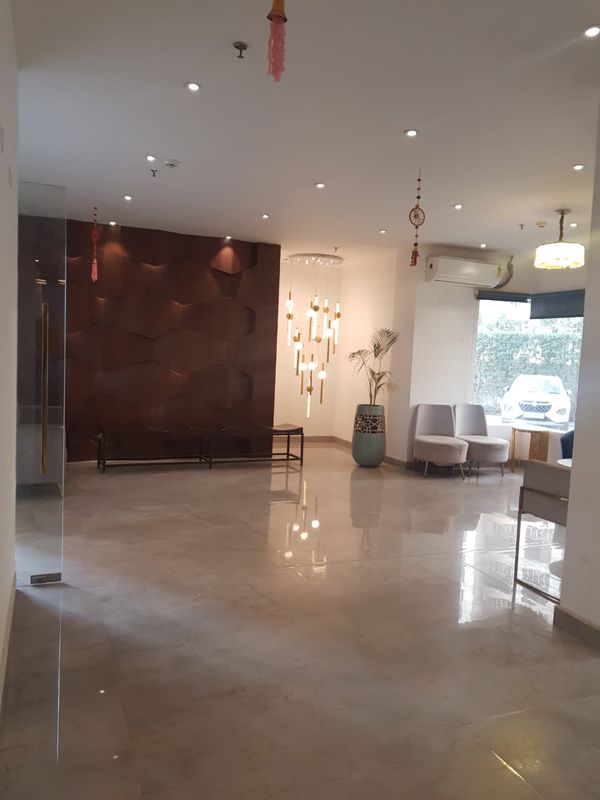 3.5 BHK + Study Room Apartment For Rent in RG Luxury Homes