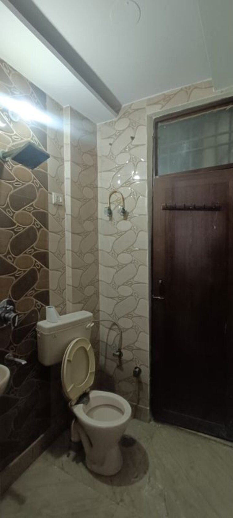 Bathroom, rohini sector 8 1 Bedroom 350 Sq.Ft. Builder Floor In Rohini Sector 8 Delhi 9939845