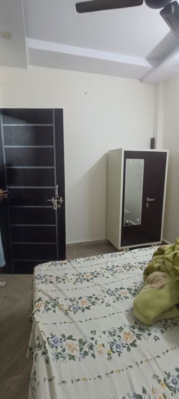 Furnished Amenities in 1 BHK Builder Floor at Rohini Sector 8 – for Rent