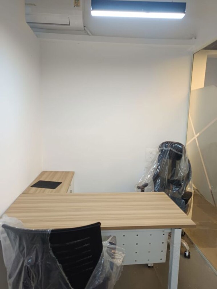 undefined, sector 2 Commercial Office Space 680 Sq.Ft. In Sector 2 Noida 9939846