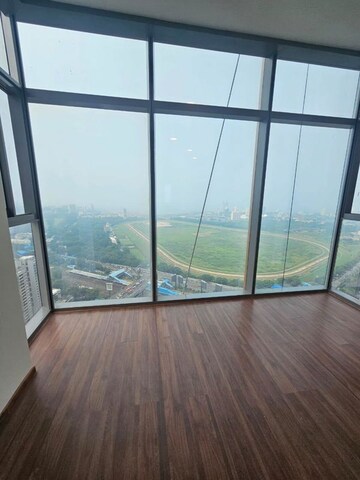 Room in 3 BHK Apartment at Piramal Mahalaxmi, Mahalaxmi – for Sale