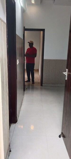 Building Lobby in 1 BHK Builder Floor at Harsha City Mall, Shakti Khand 2 – for Rent