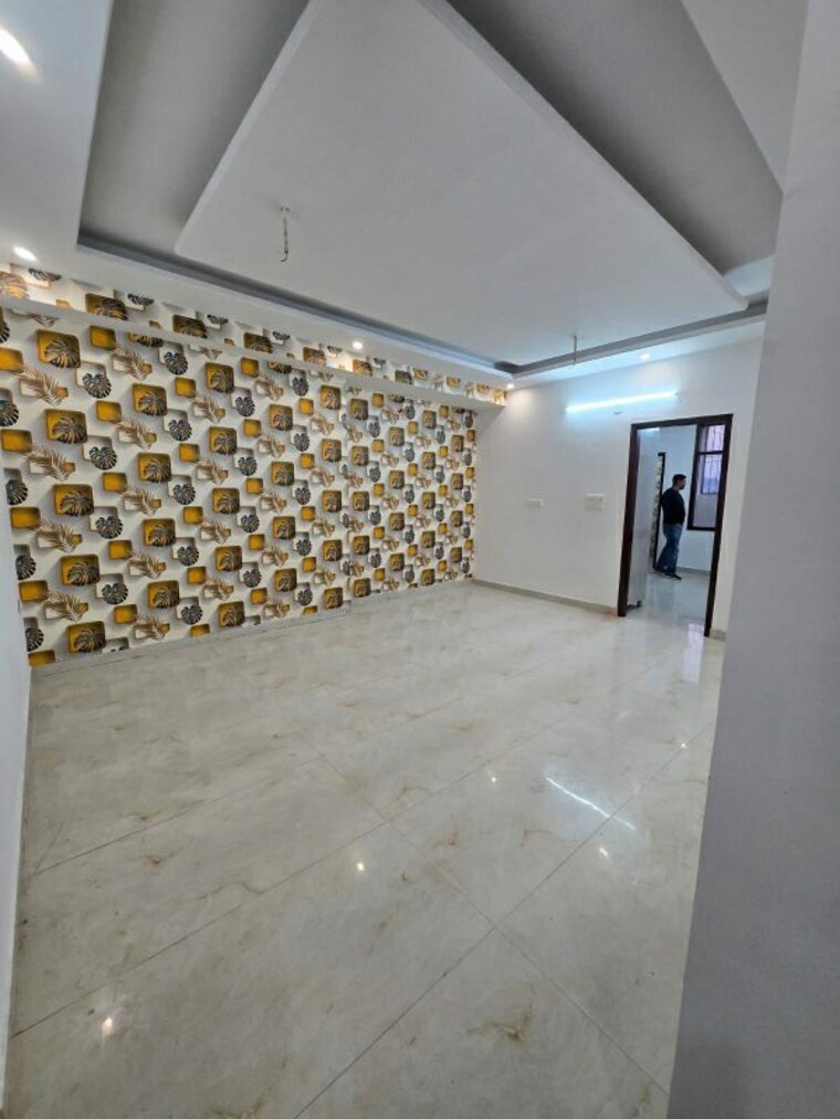 Room, patiala road 3 Bedroom 120 Sq.Yd. Independent House In Patiala Road Zirakpur 9920030
