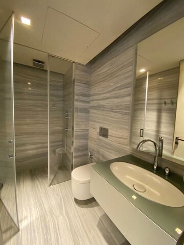 Bathroom in 6+ BHK Apartment at Lodha The World Towers World One Tier 2, Worli – for Rent