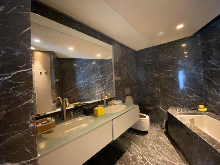 Bathroom, lodha-the-world-towers-world-one-tier-2 6+ Bedroom 5550 Sq.Ft. Apartment In Worli Mumbai 9939862