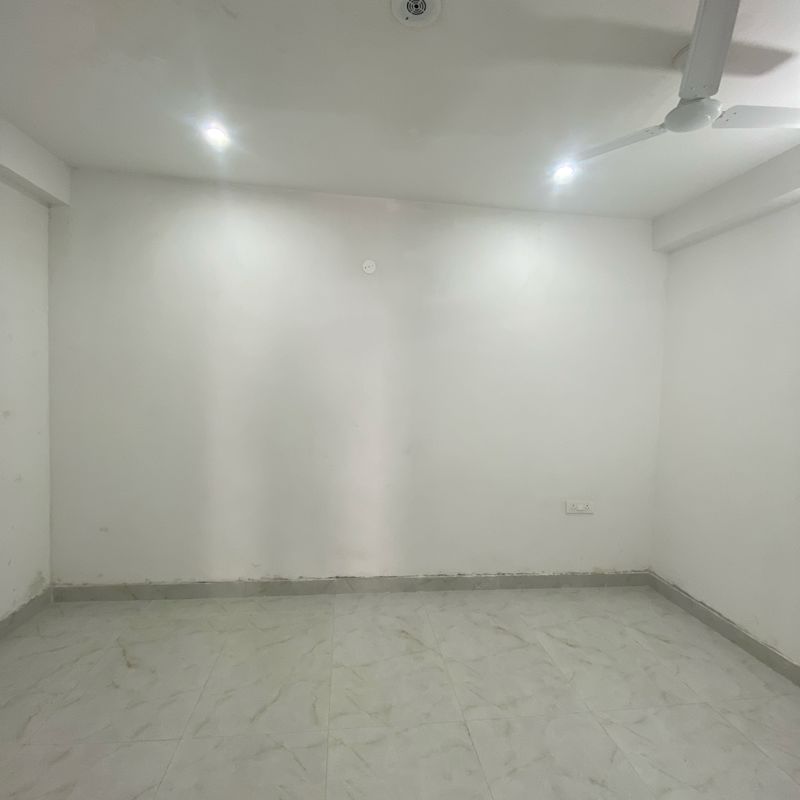1 BHK + Servant Room Builder Floor For Rent in Chattarpur
