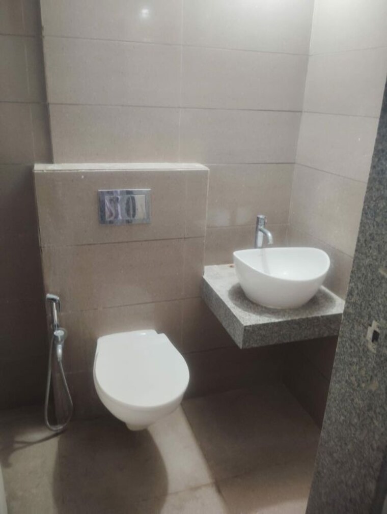 Bathroom, shilaj 3 Bedroom 1650 Sq.Ft. Apartment In Shilaj Ahmedabad 9939942