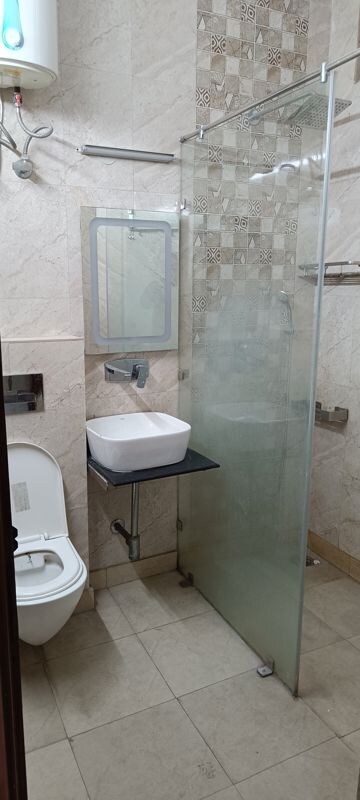 Bathroom in 1 BHK Builder Floor at Rohini Sector 8 – for Rent