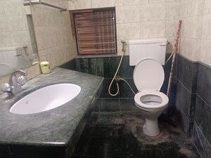 Team Area in 3 BHK Apartment at Je and Vee Madhuban, Malad East – for Rent