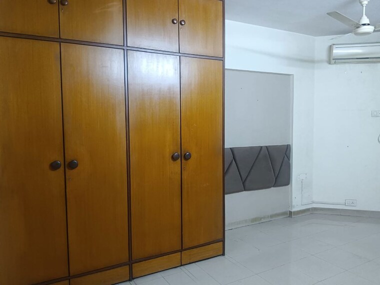 Room, je-and-vee-madhuban 3 Bedroom 1305 Sq.Ft. Apartment In Malad East Mumbai 9939930