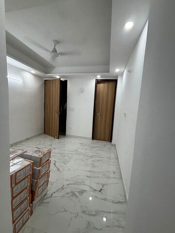 Room in 1 BHK Builder Floor at Saket – for Rent