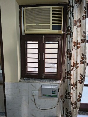 Staircase in 1 RK Builder Floor at Sector 23 – for Rent