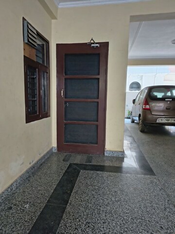 Parking in 1 RK Builder Floor at Sector 23 – for Rent