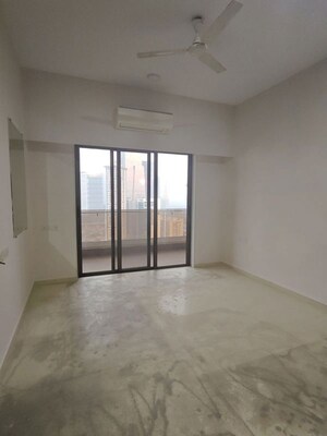 Room in 4 BHK Apartment at Kanakia Levels, Malad East – for Rent