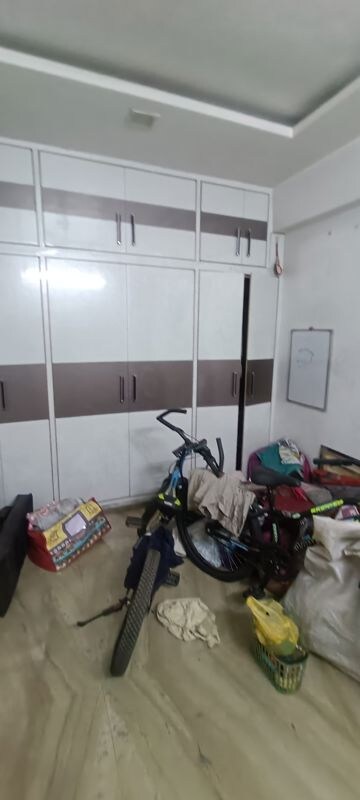 Master Bedroom in 3 BHK Builder Floor at Rohini Sector 8 – for Sale