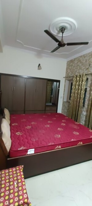 Bedroom in 3 BHK Builder Floor at Rohini Sector 8 – for Sale