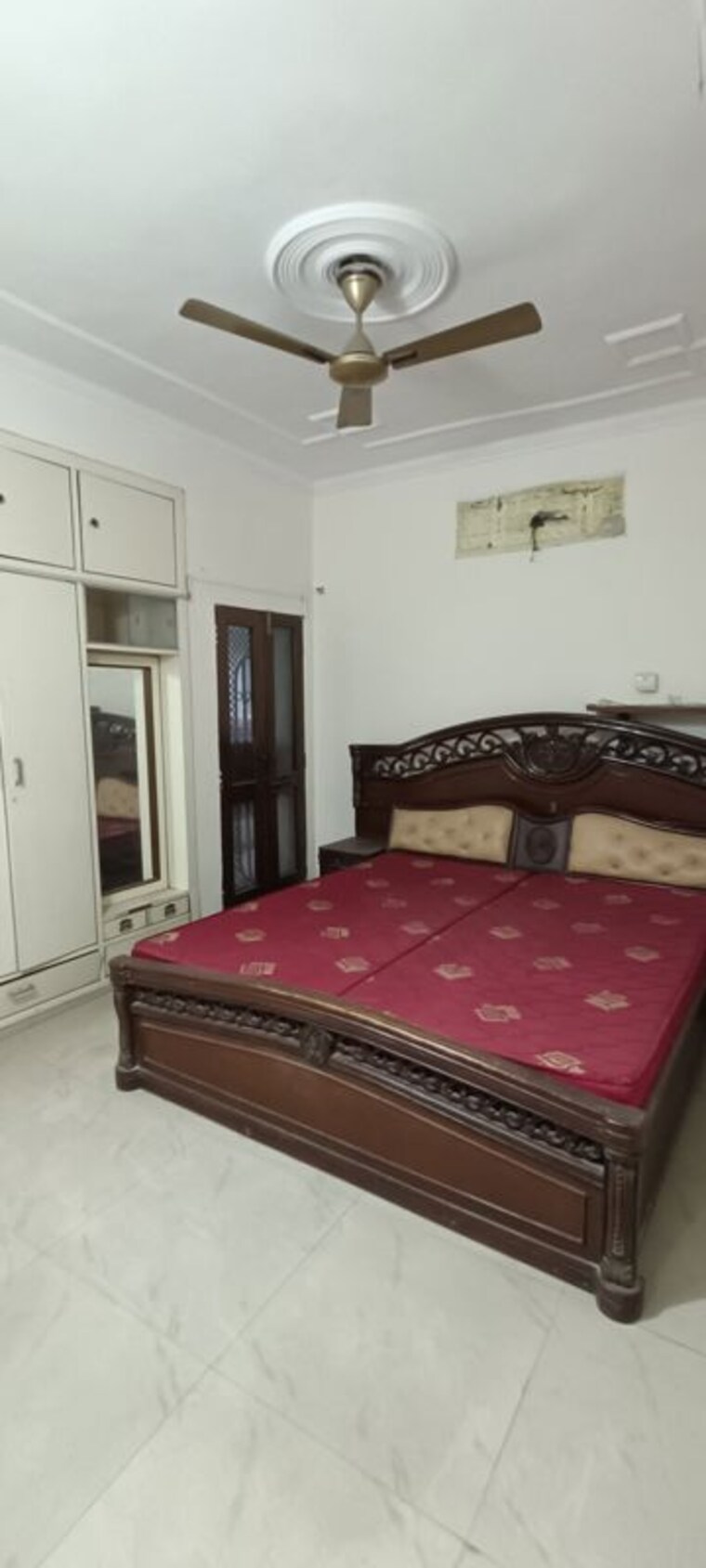 Bedroom, rohini sector 8 3 Bedroom 1200 Sq.Ft. Builder Floor In Rohini Sector 8 Delhi 9939994