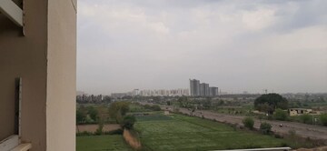 Plot Area in 3 BHK Apartment at BPTP Discovery Park, Sector 80 – for Sale