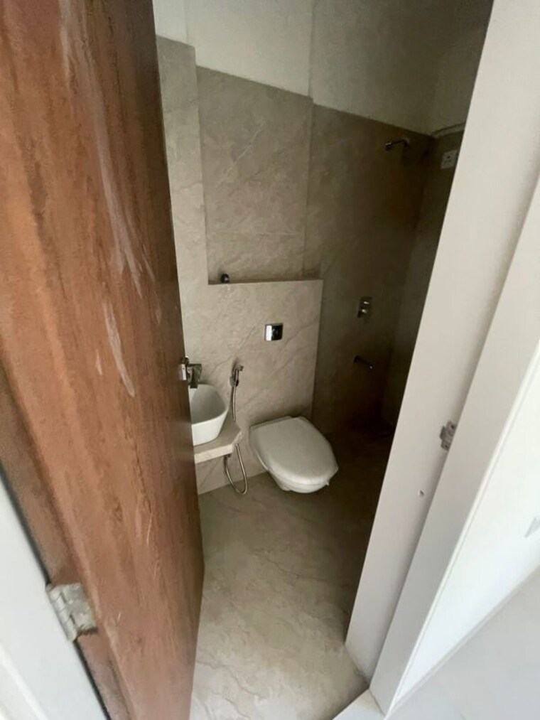Bathroom, andheri west 1 Bedroom 444 Sq.Ft. Apartment In Andheri West Mumbai 9940008