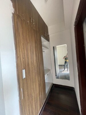 Furnished Amenities in 4 BHK Apartment at Ajnara Homes Phase 2, Sector 16 Greater Noida – for Rent