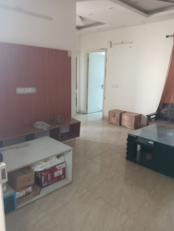 2 BHK + Pooja Room Apartment For Rent in Gaur Yamuna City