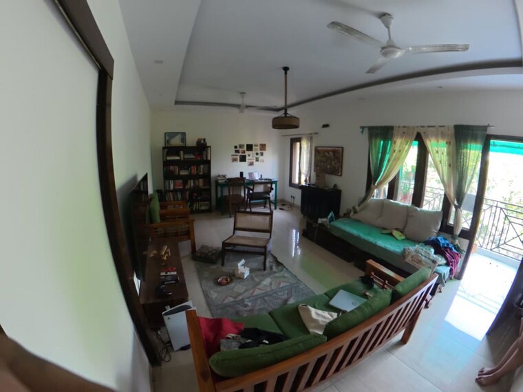 Gym, masjid moth 3 Bedroom 1560 Sq.Ft. Builder Floor In Masjid Moth Delhi 9940056