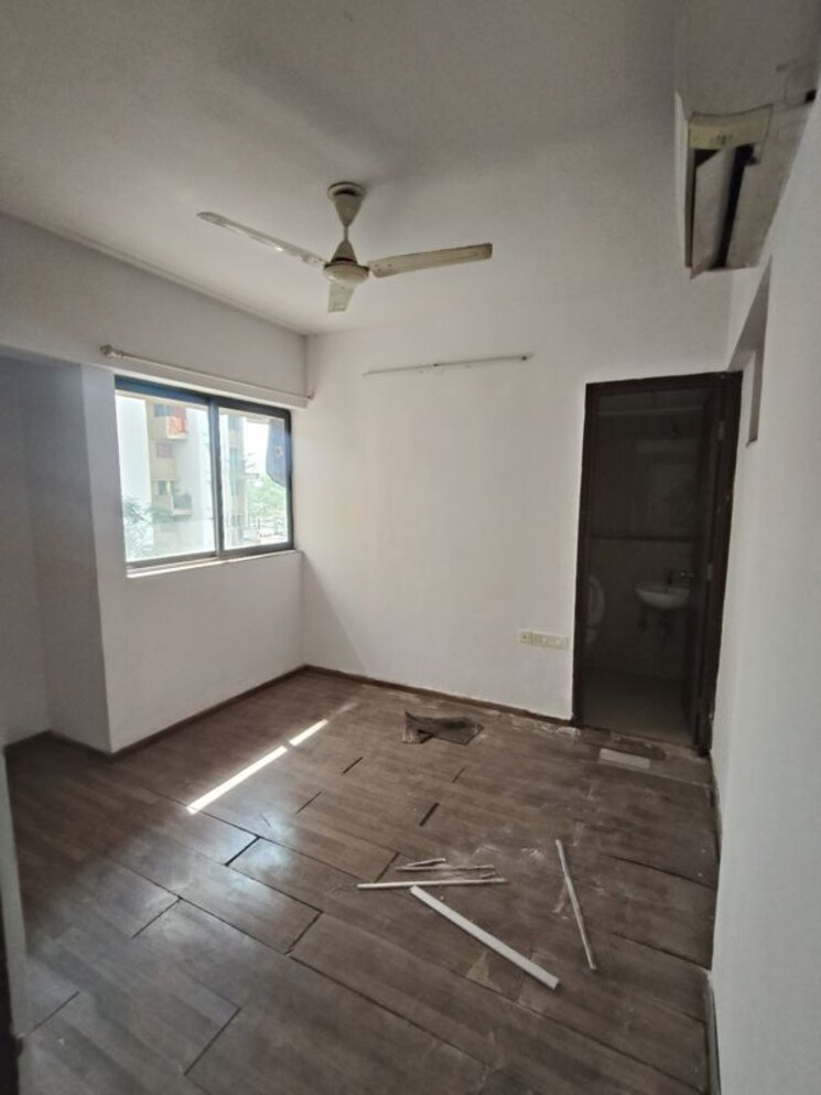 Room, lodha-lakeshore-greens 1.5 Bedroom 508 Sq.Ft. Apartment In Dombivli East Thane 9940074