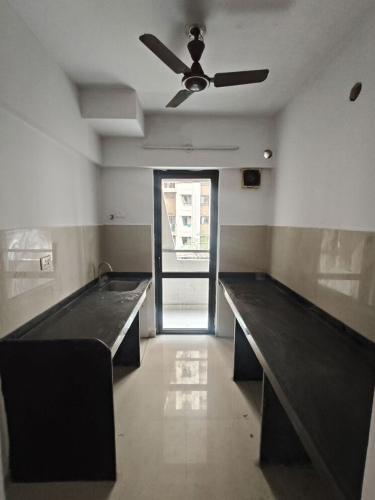 Kitchen, lodha-lakeshore-greens 1.5 Bedroom 508 Sq.Ft. Apartment In Dombivli East Thane 9940074