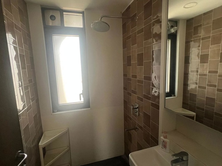 Bathroom, lodha-allura 2 Bedroom 857 Sq.Ft. Apartment In Worli Mumbai 9940085