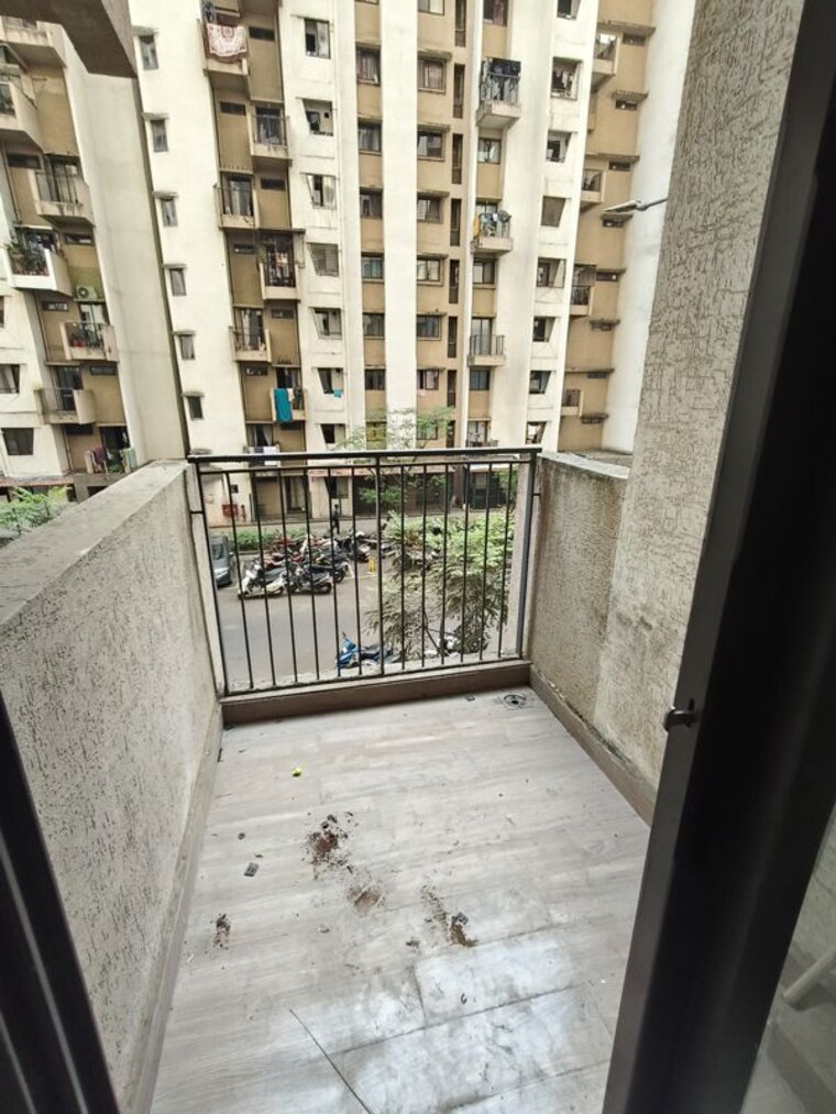 Balcony, lodha-palava-city 1.5 Bedroom 508 Sq.Ft. Apartment In Dombivli East Thane 9940093