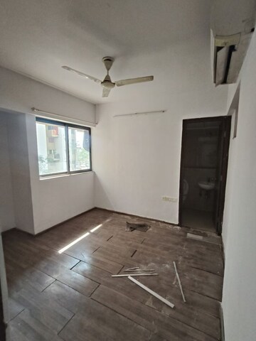 Room in 1.5 BHK Apartment at Lodha Palava City, Dombivli East – for Rent