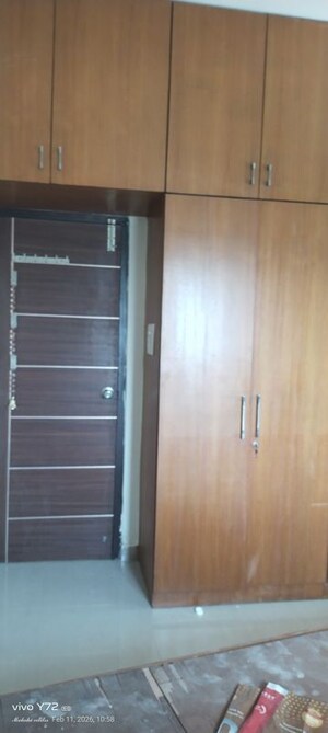 Room in 4 BHK Apartment at Pavani Laxmi Nivas, Madhapur – for Rent