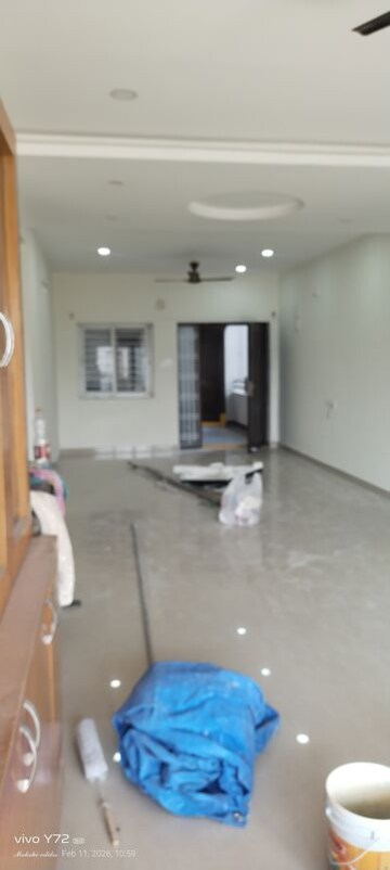 Room in 4 BHK Apartment at Pavani Laxmi Nivas, Madhapur – for Rent