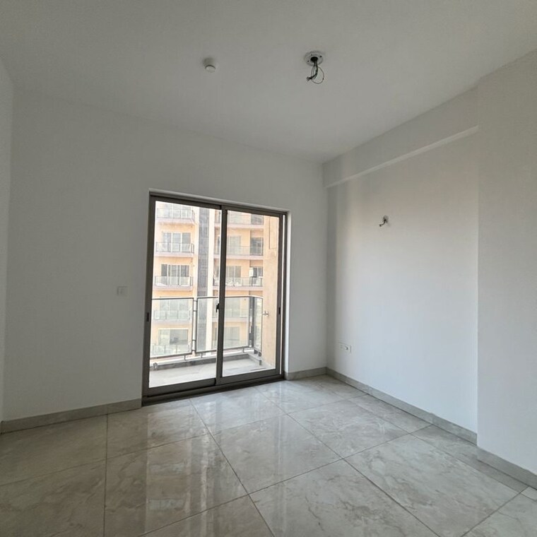 Room, shalimar-one-world-belvedere-court-3 2 Bedroom 943 Sq.Ft. Apartment In Malesemau Lucknow 9940113