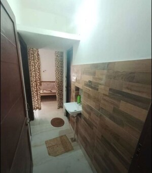 Furnished Amenities in 2 BHK Builder Floor at Sector 45 – for Rent