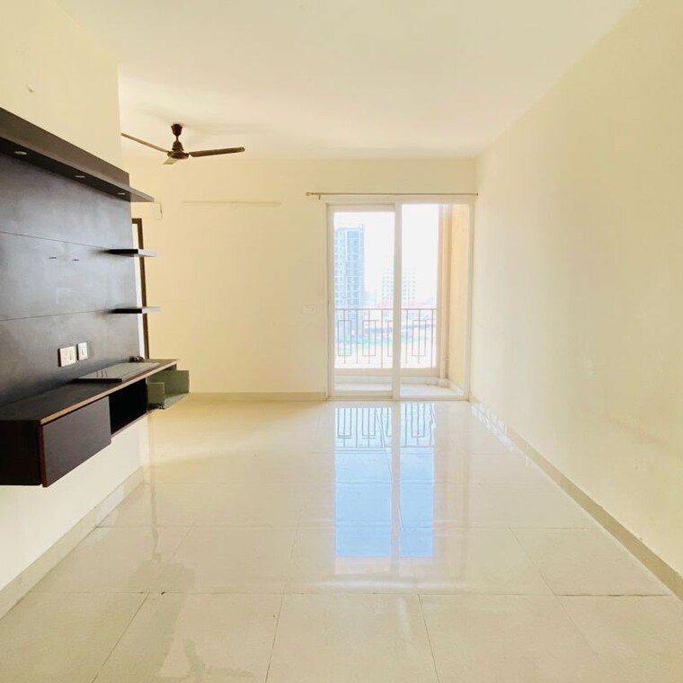 Room, signature-orchard-avenue-2 2 Bedroom 666 Sq.Ft. Apartment In Hayatpur Gurgaon 9940124