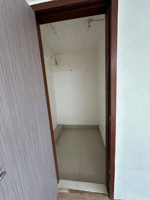  4 BHK Apartment at DB Woods, Goregaon East – for Rent