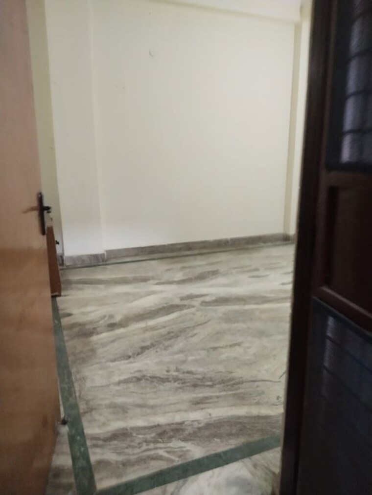 Room, indirapuram gyan khand 4 2 Bedroom 850 Sq.Ft. Builder Floor In Indirapuram Gyan Khand 4 Ghaziabad 9940142