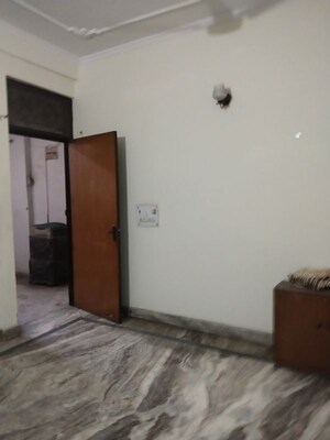 Room in 2 BHK Builder Floor at Indirapuram Gyan Khand 4 – for Rent