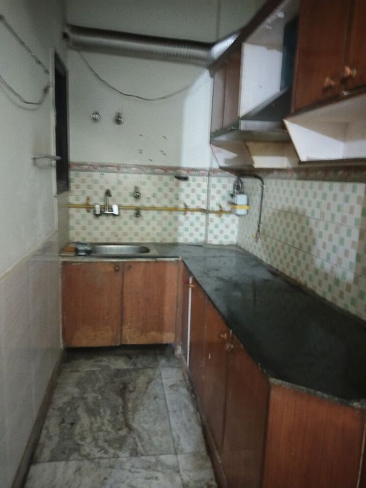 Kitchen, indirapuram gyan khand 4 2 Bedroom 850 Sq.Ft. Builder Floor In Indirapuram Gyan Khand 4 Ghaziabad 9940142