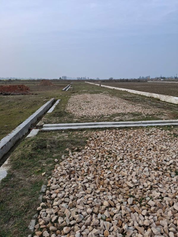 Plot For Sale in Gosainganj